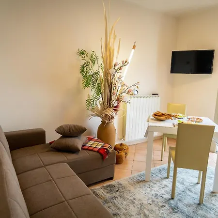 Apartman Serafino - Terrasse Und Pool Am Iseosee By Interhome Parzanica